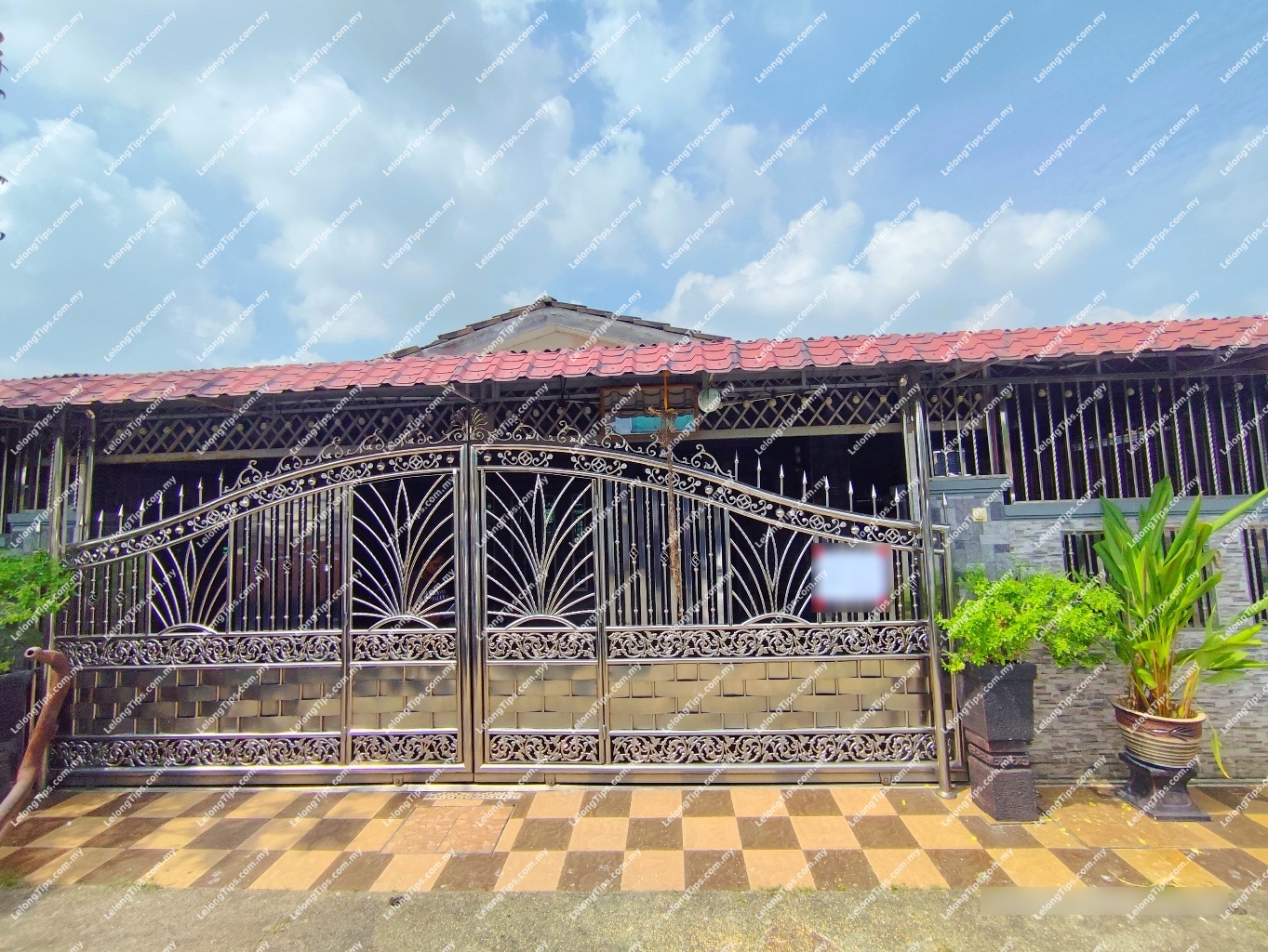 1 Storey Terrace House