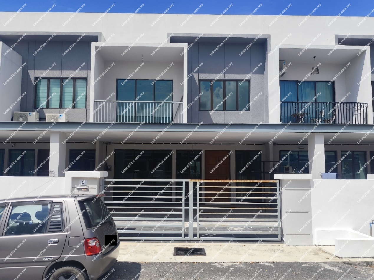 [Near East Coast Mall & Kuantan City Mall] 2 Storey Terrace House [ Short drive to Teluk Cempedak Beach]