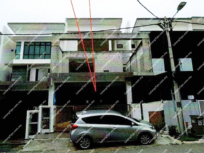 2.5 Storey Terrace House