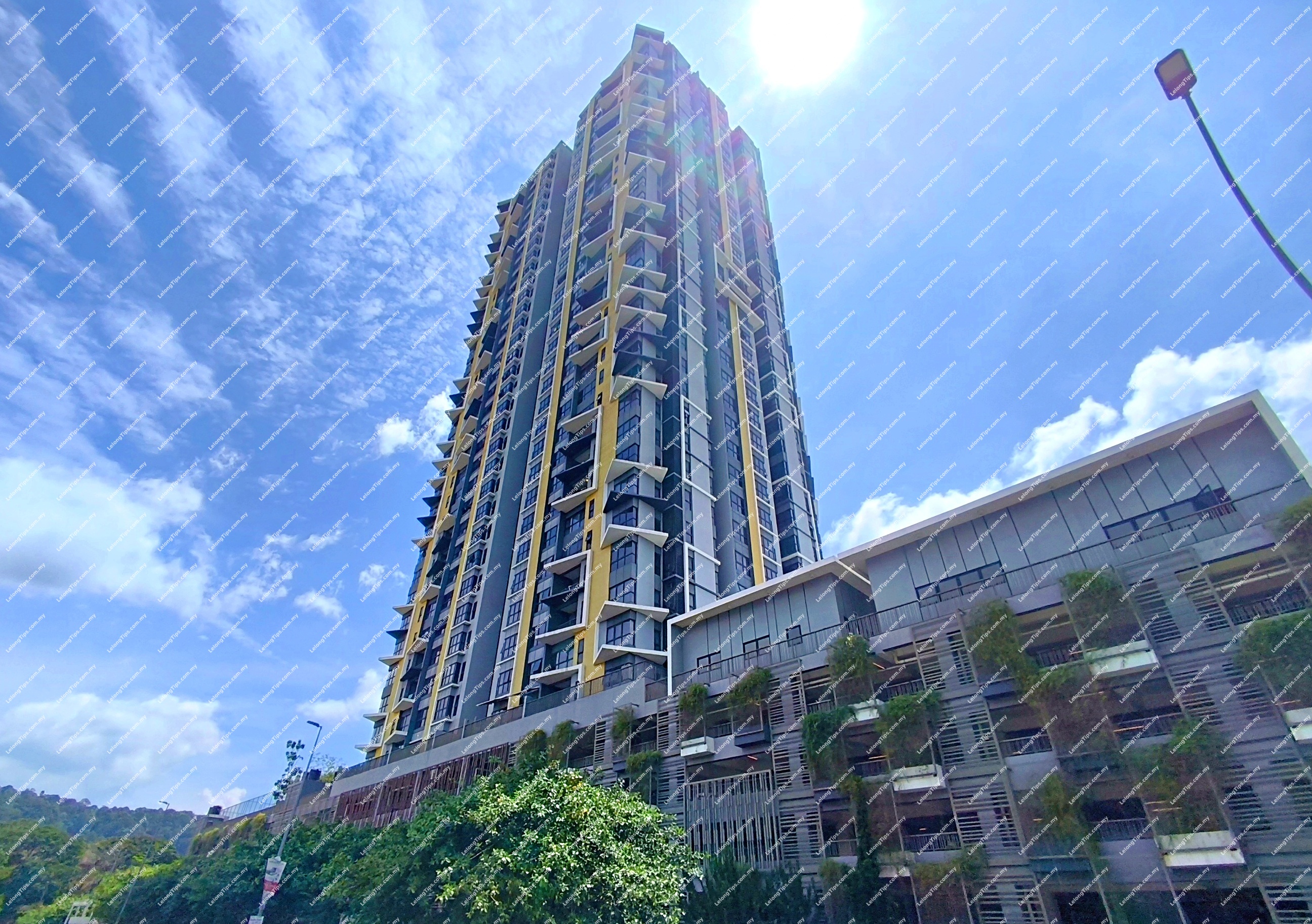 [Surrounded by comercial area] Service Apartment [6 min to LRT Pusat Bandar Puchong]