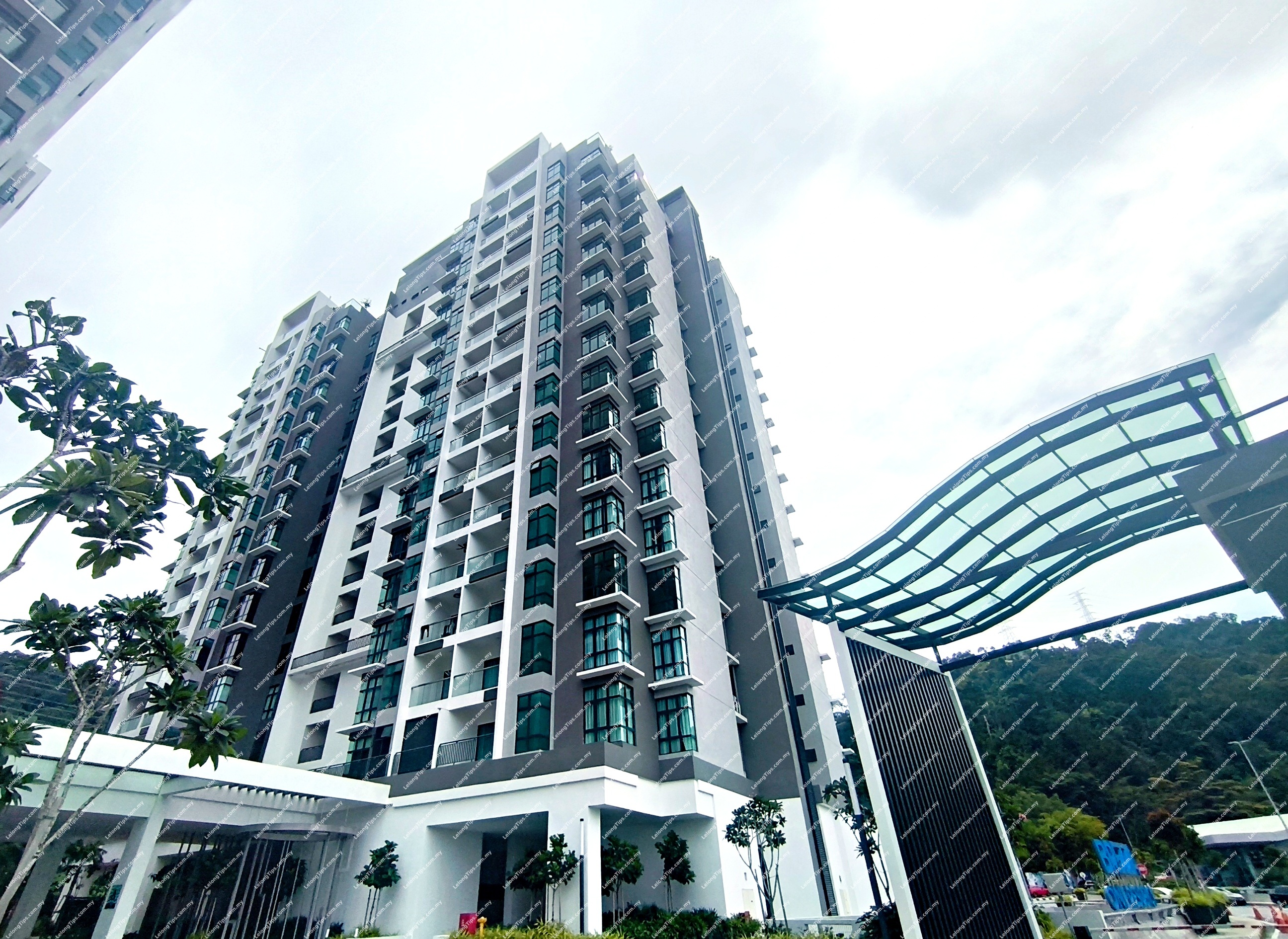 [8 min to AEON BiG Ampang] Condominium [Near to KK Super Mart Taman Bukit Permai, Ampang LRT Station]