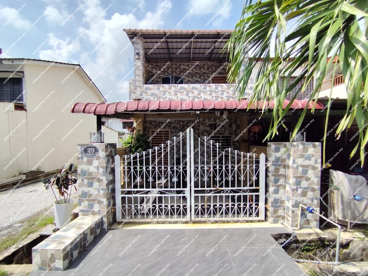 2 Storey Terrace House