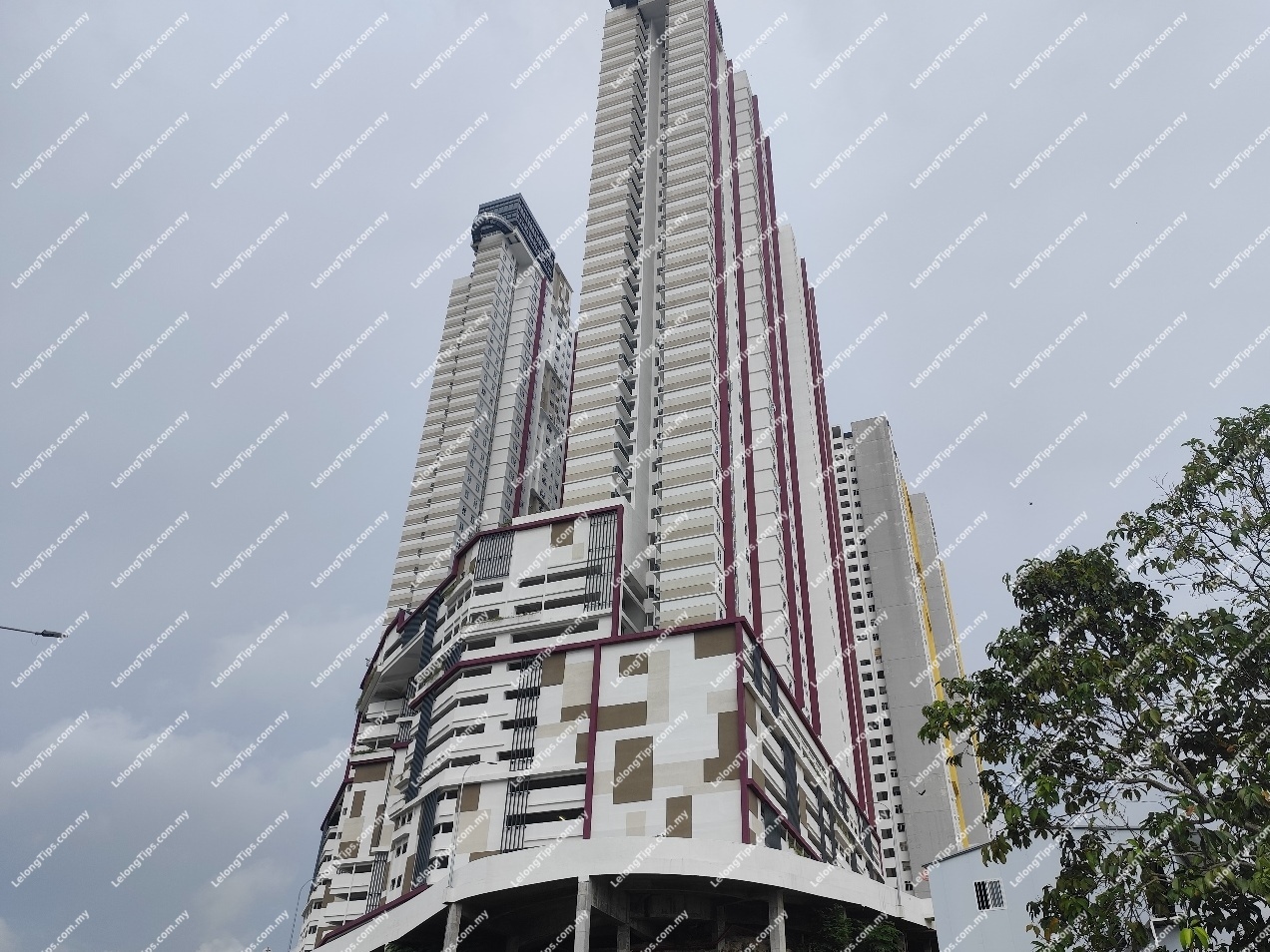 [8 min to AEON Mall Nilai & Nilai KTM Station] Service Apartment [Near INTI International University & Nilai University]