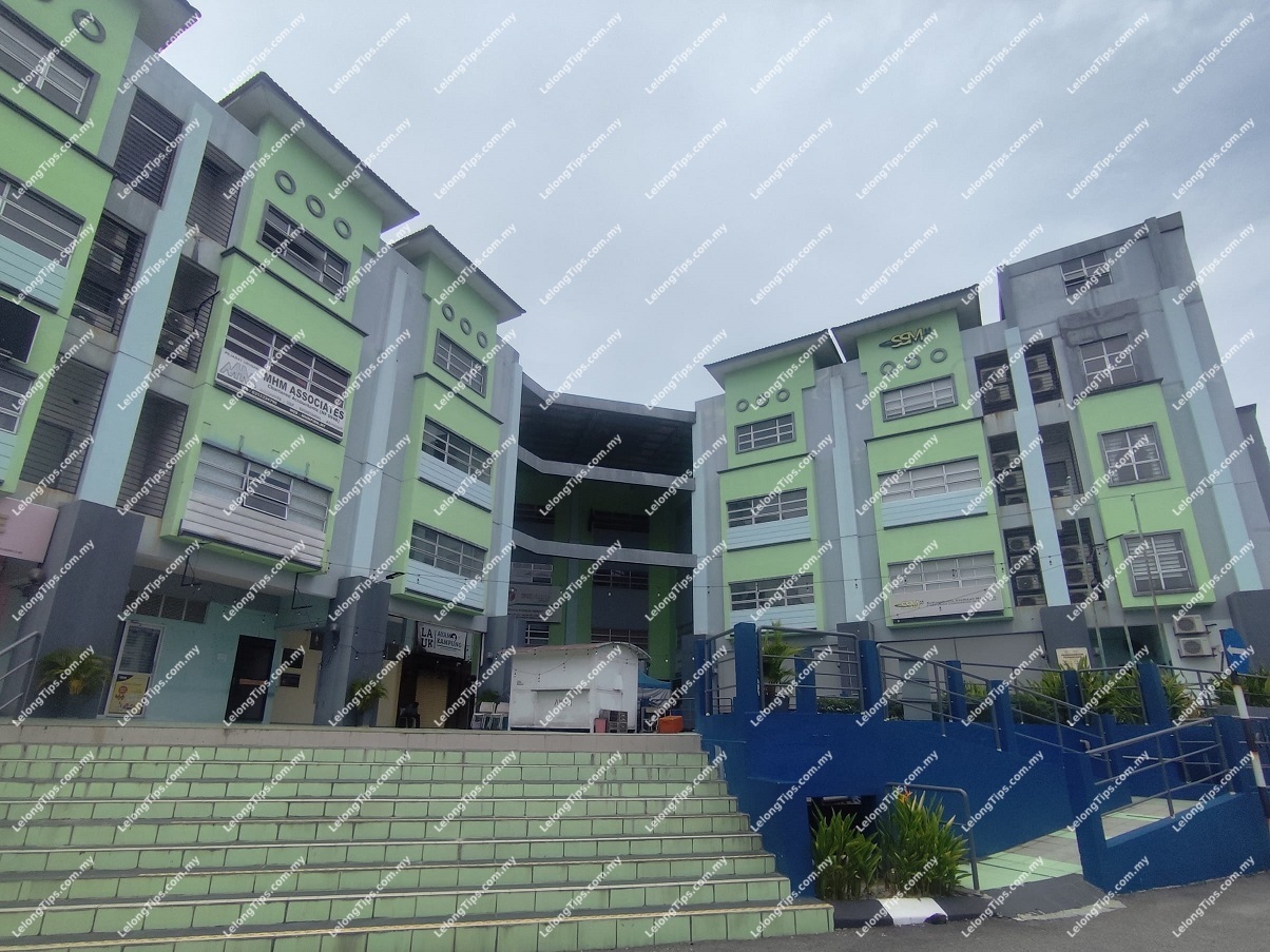 [4 min to Universiti Teknologi MARA (UiTM) Shah Alam] Office unit [Short drive to SnoWalk by i-City & Central i-City]