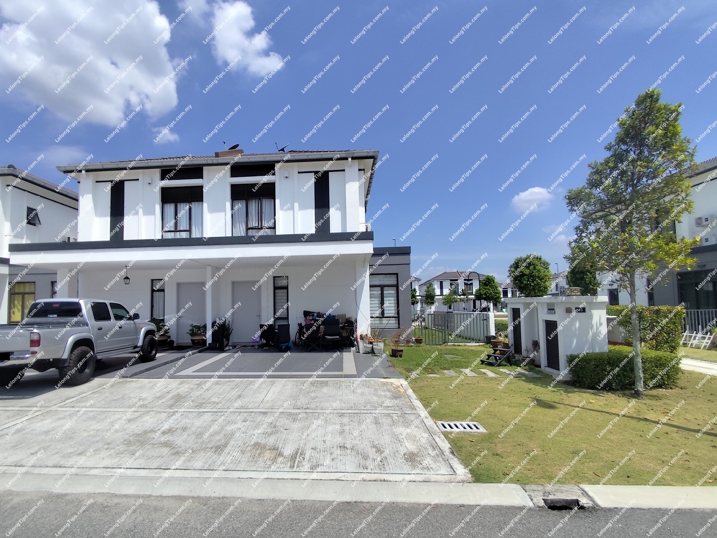 2 Storey Terrace House