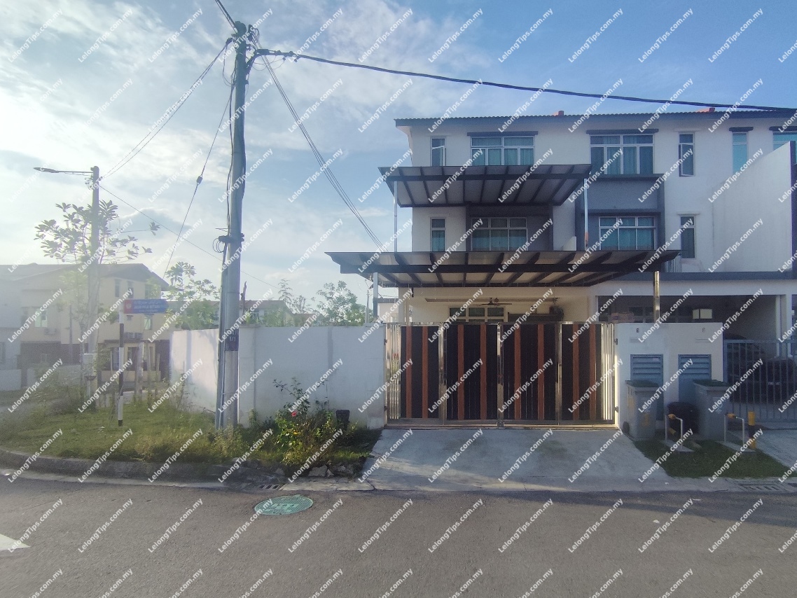 3 Storey Terrace House