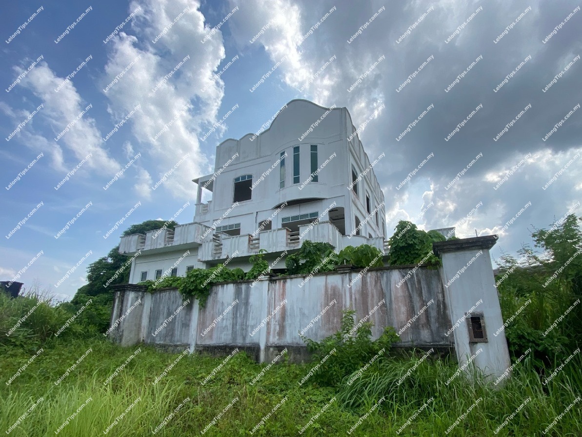 3 Storey Detached House