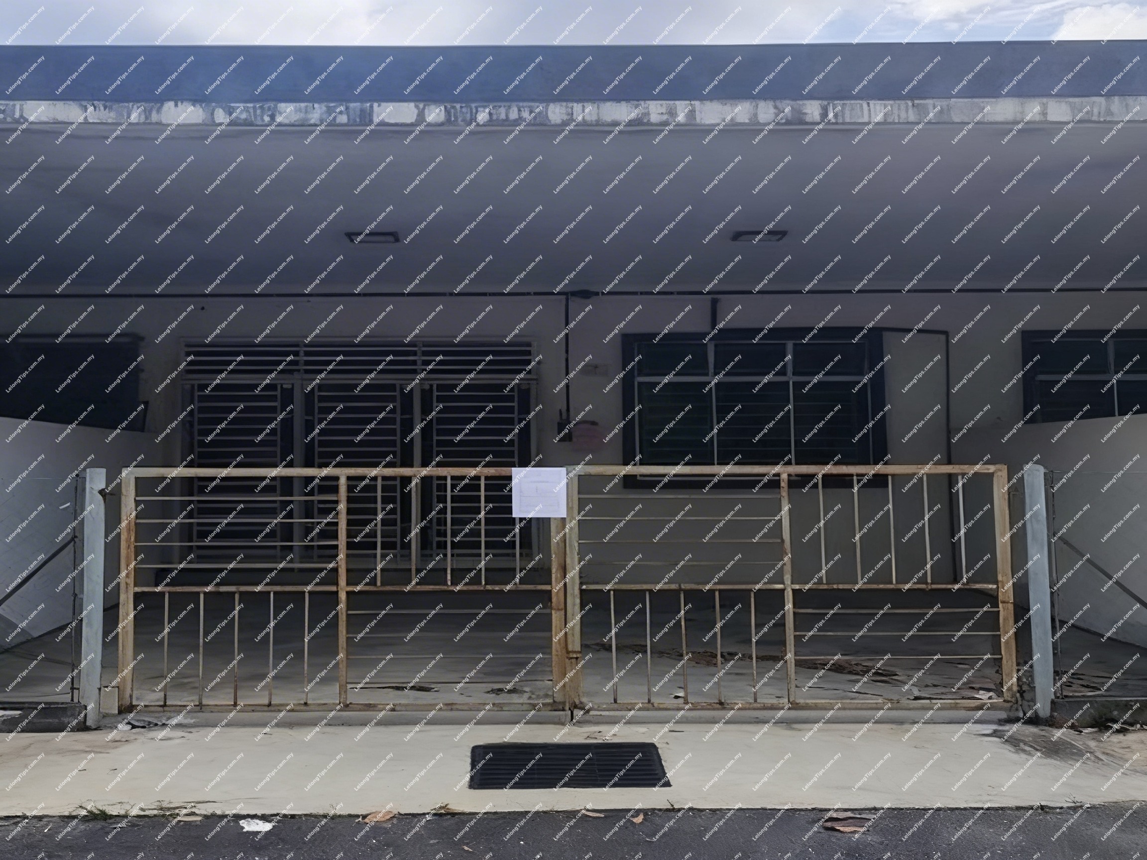 1 Storey Terrace House