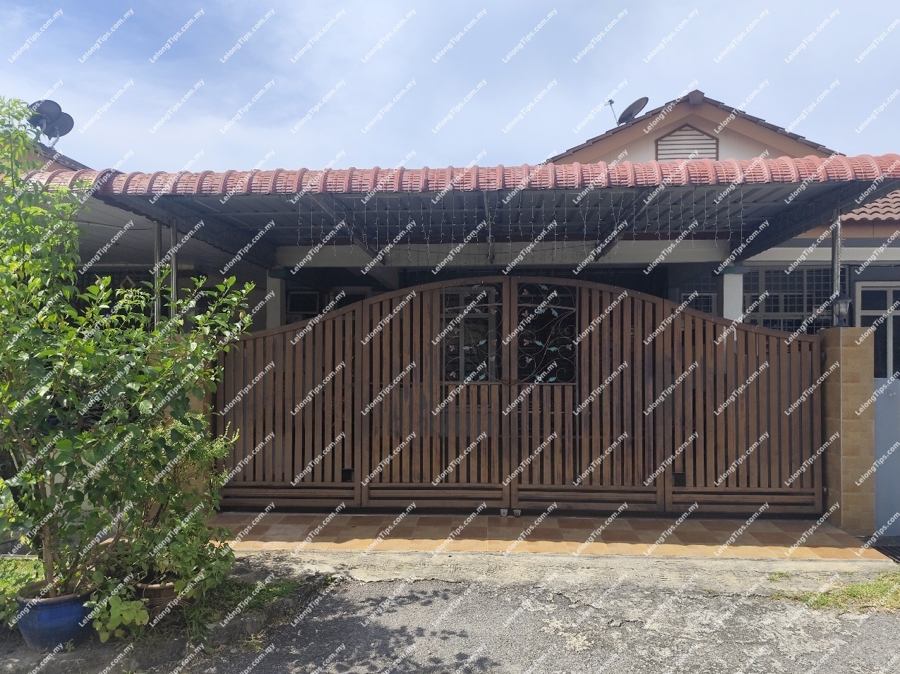 1 Storey Terrace House