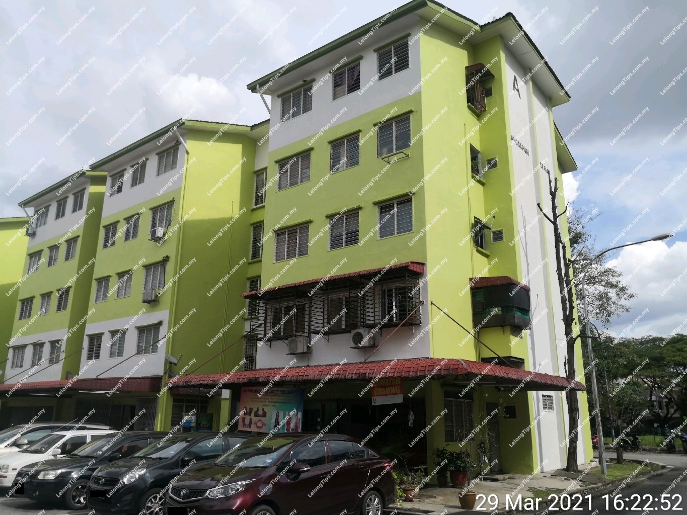 [3 min to Mydin Mart Taman Kinrara] Apartment [ Near to SMK Seksyen 3 Bandar Kinrara & SJK (C) Yak Chee]