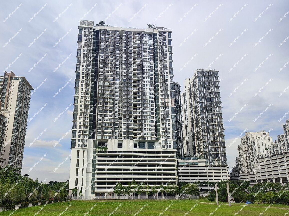 Duplex Service Apartment