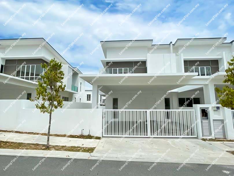 [60% Occupancy Rate; Mixed Community of Residents] 2 Storey Terrace House [Easily Accessible Via Jalan Gadong Jaya - Kayu Ara & Seremban - Bukit Nenas Highway]