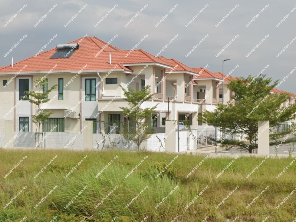 2 Storey Service Twin Villa