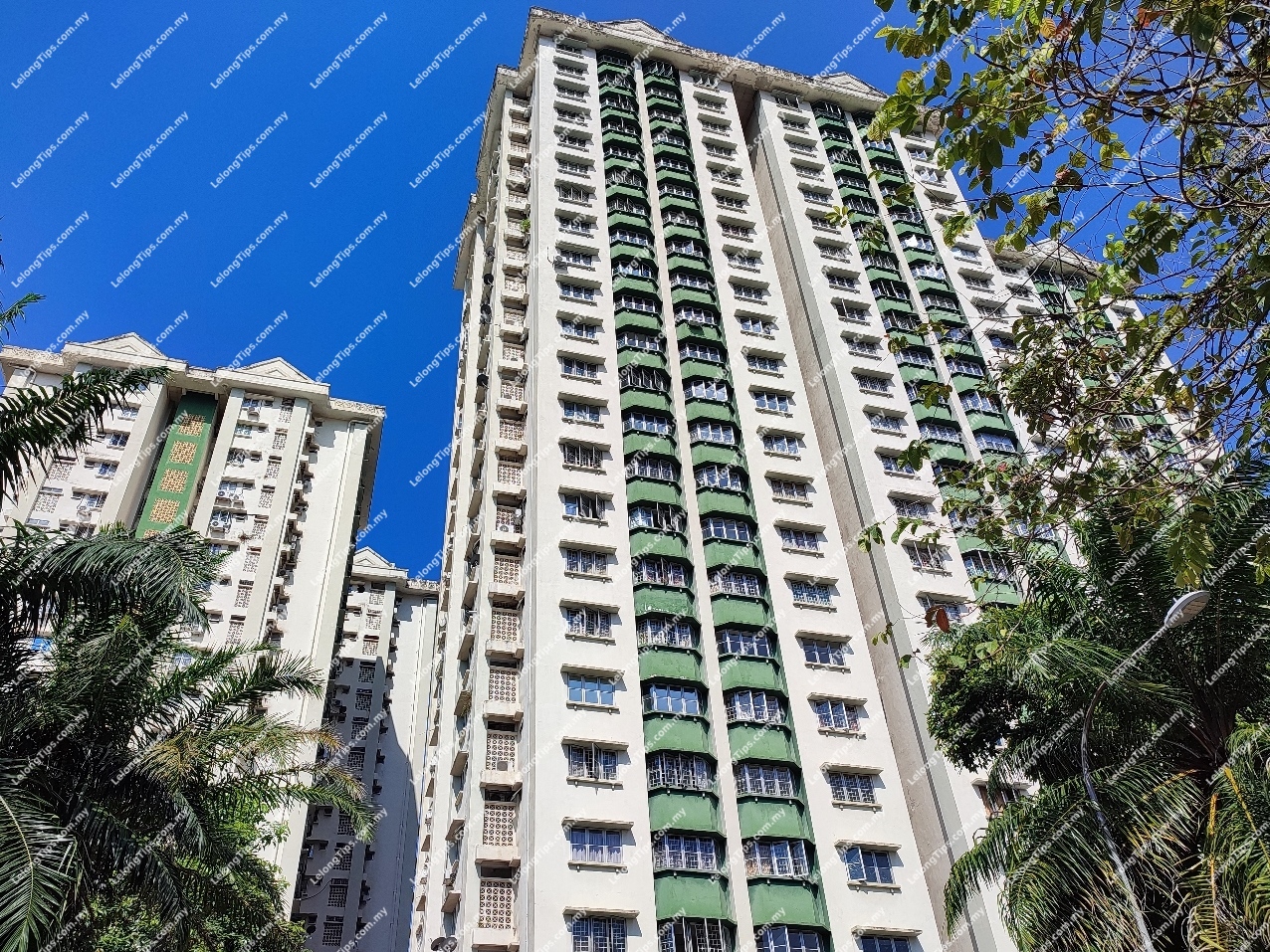 [Surrounded by well-established retail & dining outlets] Condominium [5 min to SK Taman Desa & SMK Taman Desa]