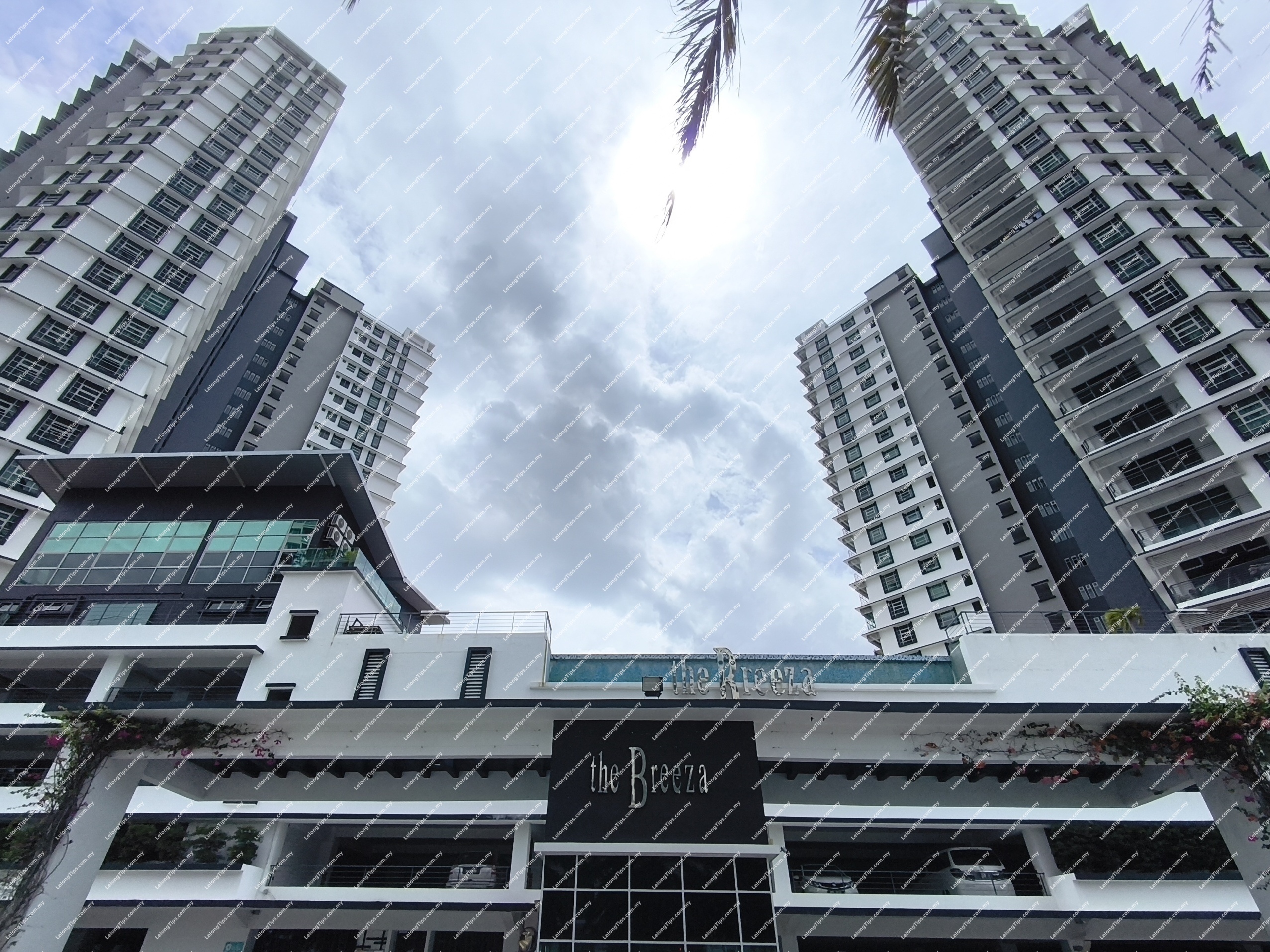 [Located near commercial hubs] Condominium [3 min to Lotus’s Tanjung Pinang]