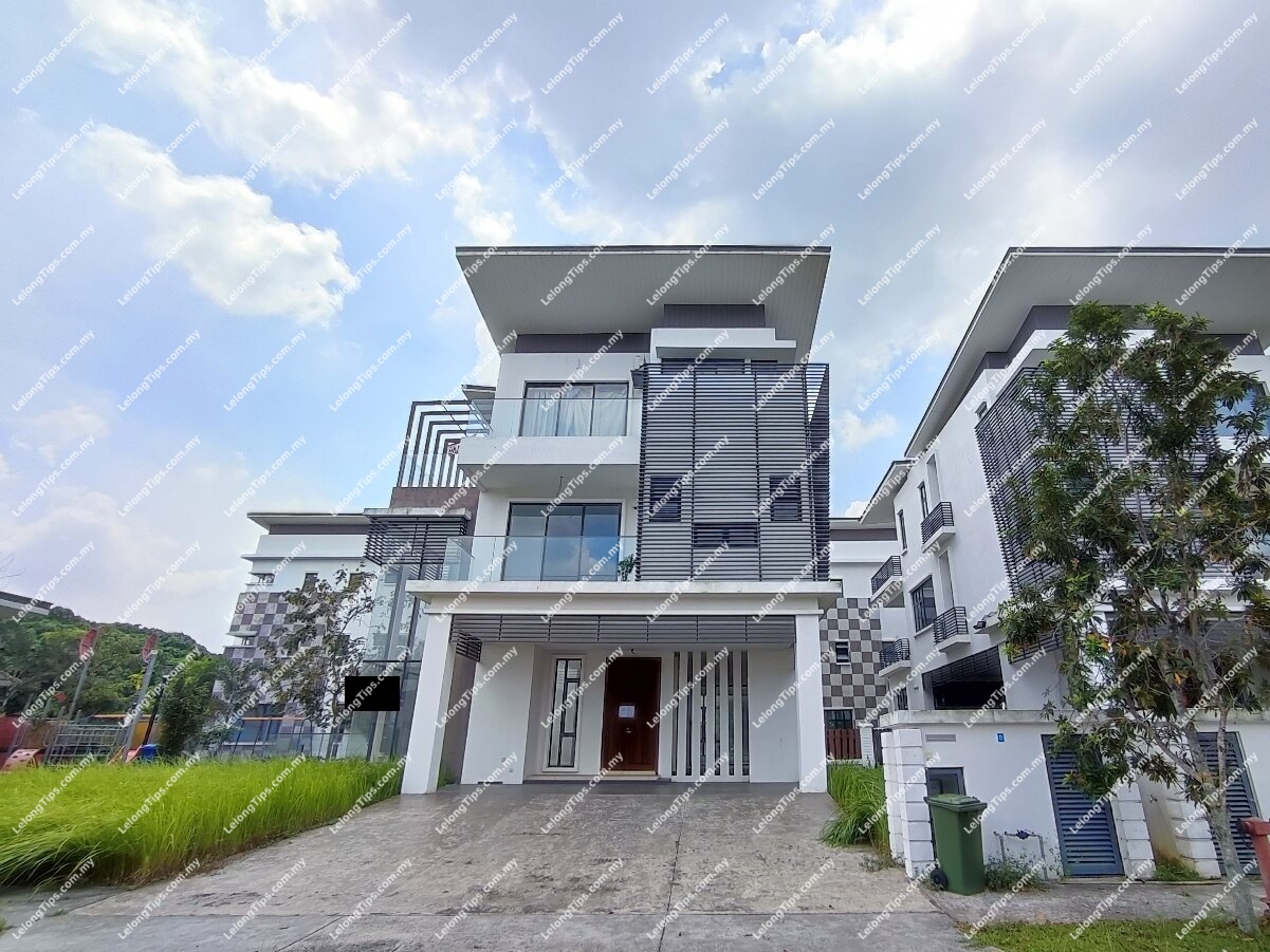 4 Storey Bungalow House