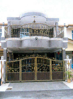 2 Storey Terrace House