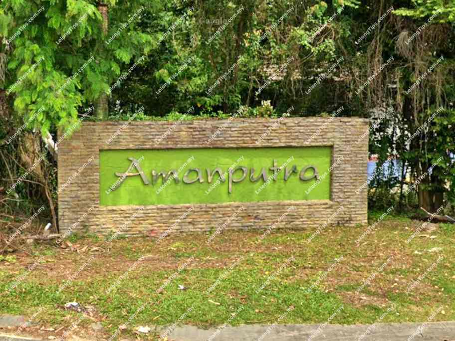 2.5 Storey Terrace House