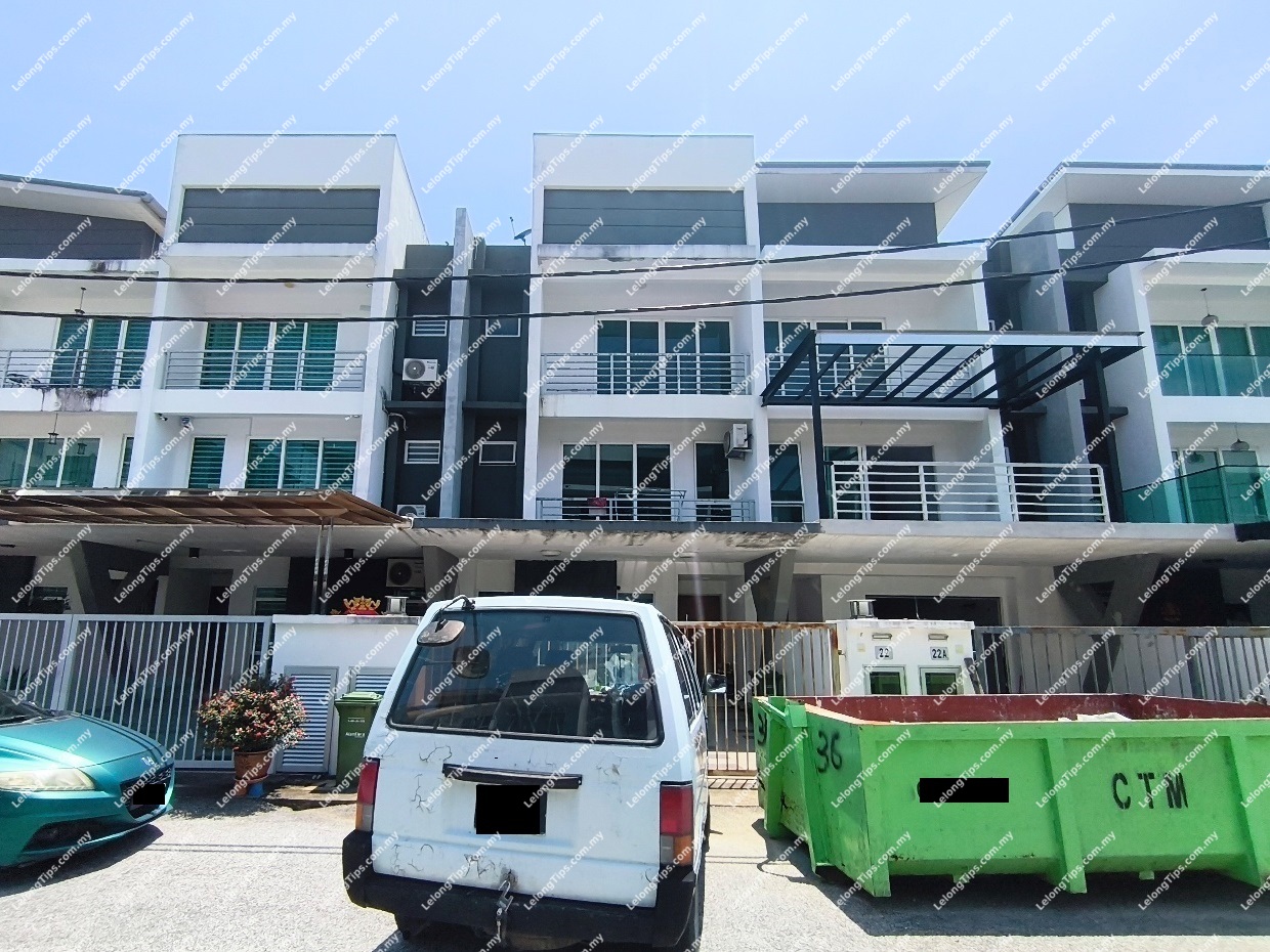 3 Storey Terrace House