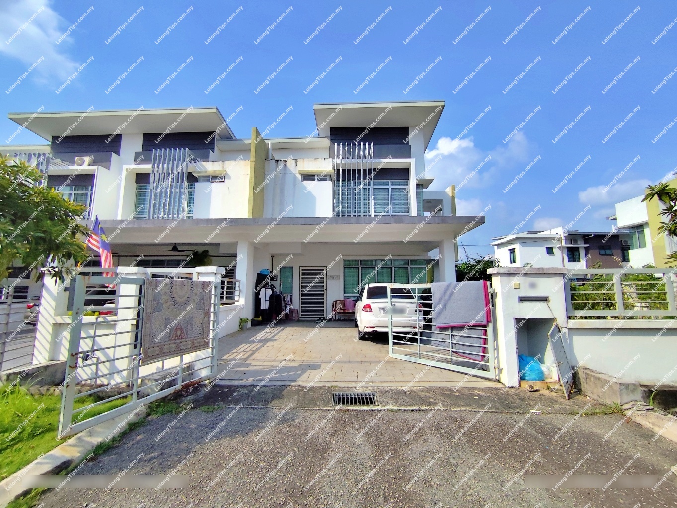 [Gated and Guarded Community] 2 Storey Terrace House With Extra Land [11 min to UiTM Cawangan Selangor]