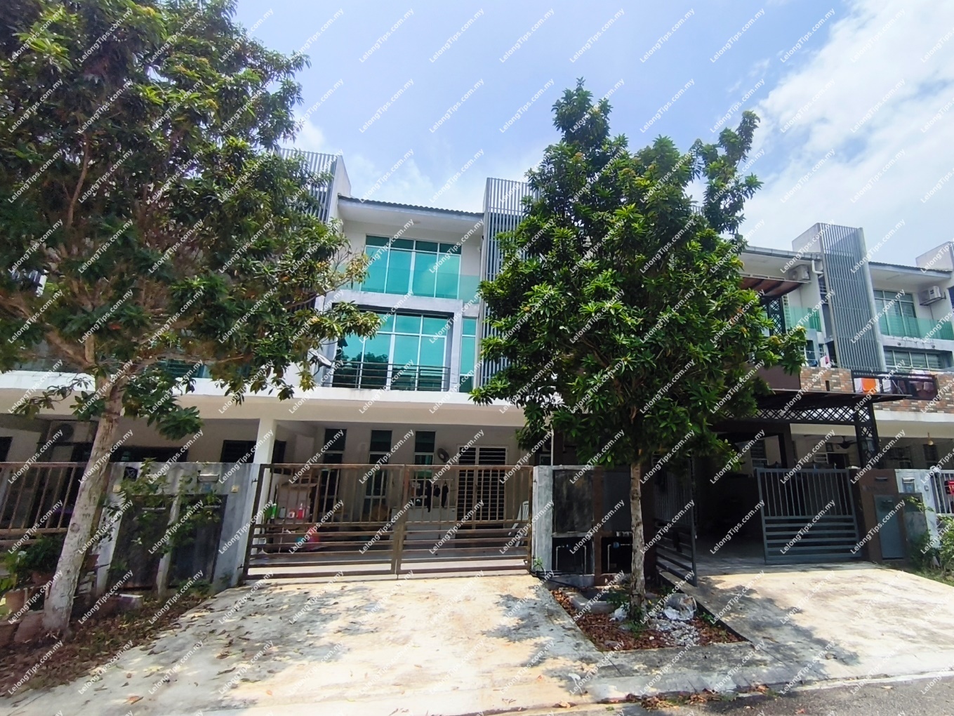 3 Storey Terrace House