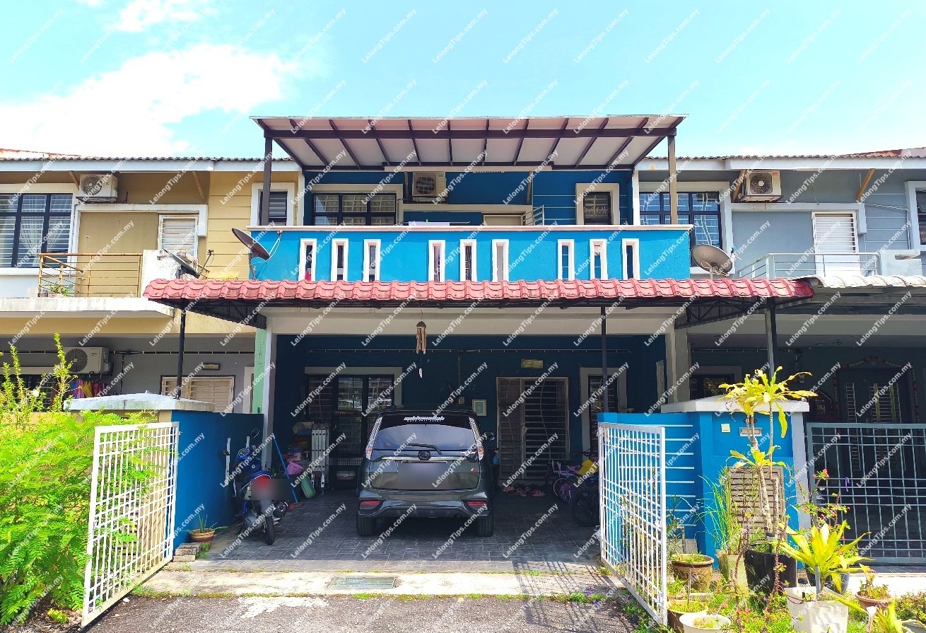 [Unblocked view - Facing Children's playground] 2 Storey Terrace House [Gated & guarded community]