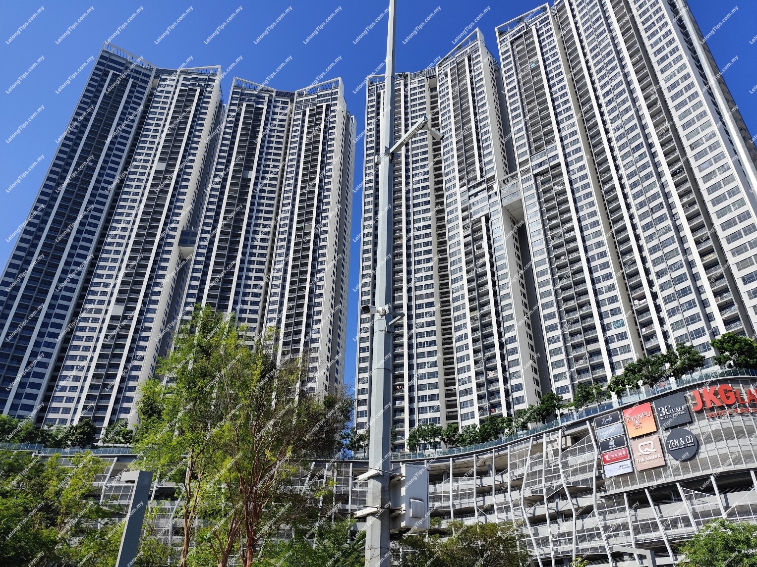 [Seamless connectivity to Petronas Kuala Lumpur & Menara Kuala Lumpur ] Service Apartment [ Within short drive to SOGO Kuala Lumpur & Pavilion Kuala Lumpur ]