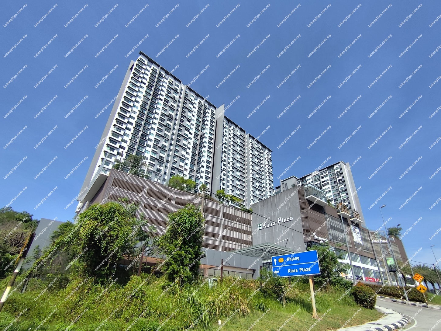 [Facing main road - Jalan Semenyih ] SOHO [ 5 min to Sekolah Kebangsaan Bandar Sunway Semenyih]