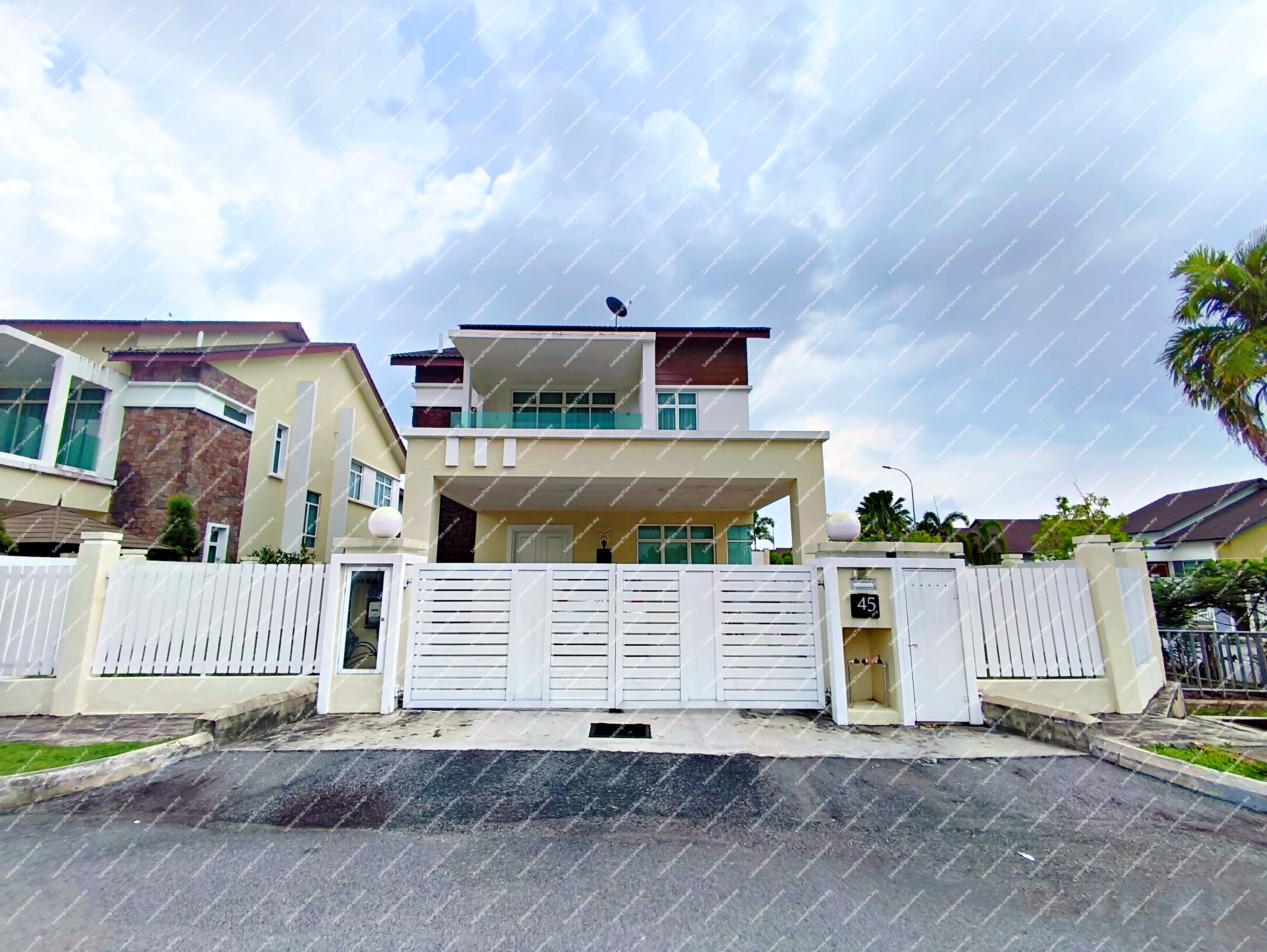 2 Storey Detached House