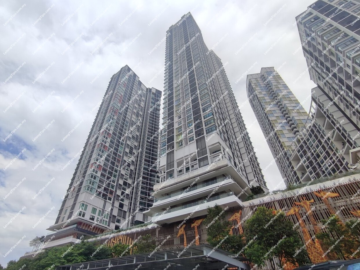 [4 min walking to i-City Theme Park] SOHO [Within short drive to Universiti Teknologi MARA (UiTM) Shah Alam]