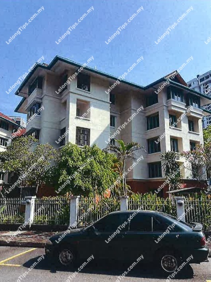 [8 min to Taman Tugu & Publika Shopping Gallery] Condominium [ Within short drive to Universiti Malaya-Wales ]