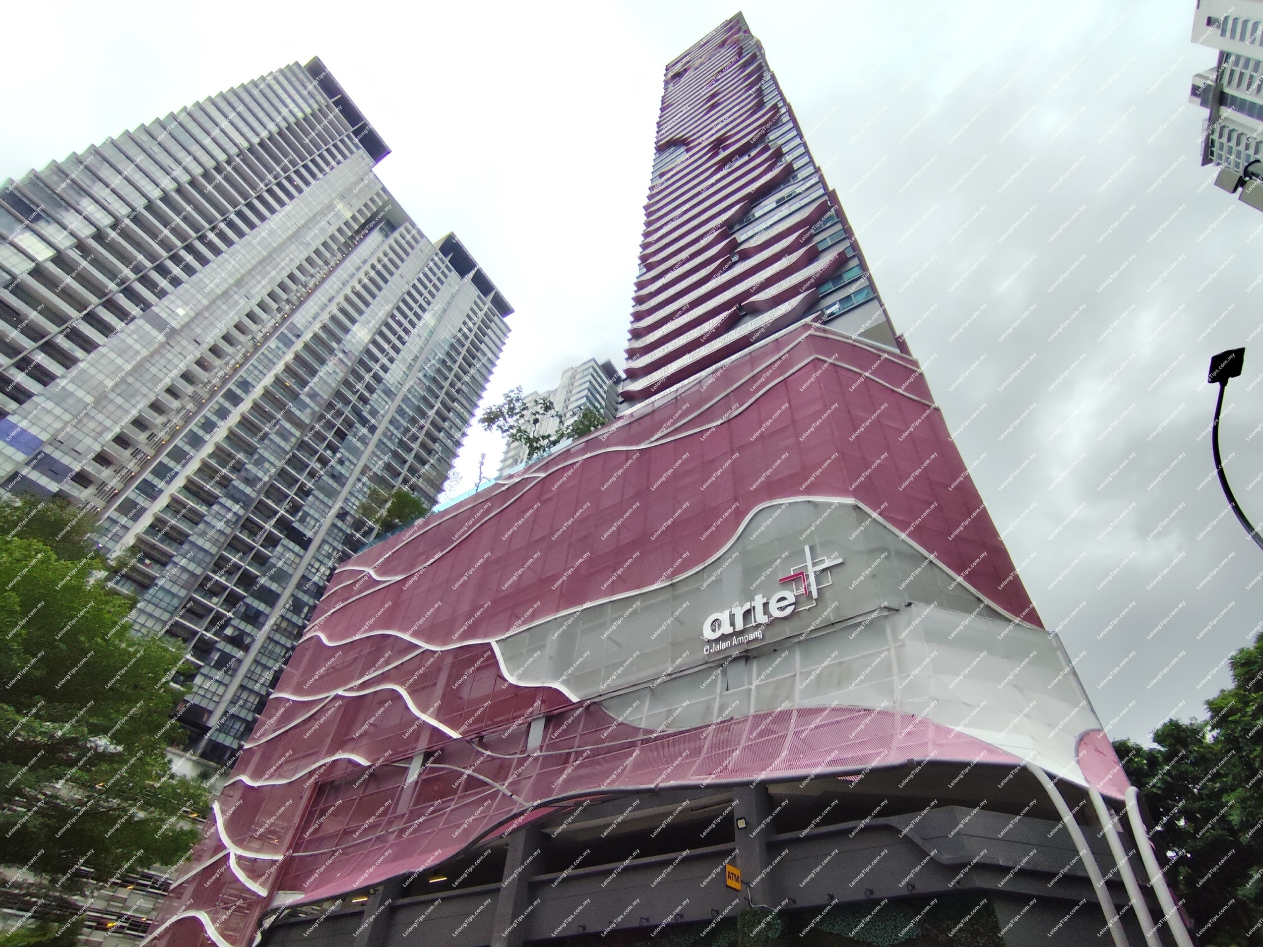 [5 min to Great Eastern Mall] Office Suite [9 min to Suria KLCC, Pavilion Kuala Lumpur & Avenue K]