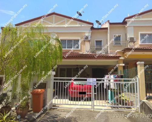 2 Storey Terrace House [6 min to Giant Senawang Mall; 8 min to Mydin Senawang Hypermarket; 10 min to Senawang KTM Station]
