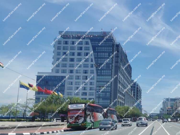 Commercial Retail Lot