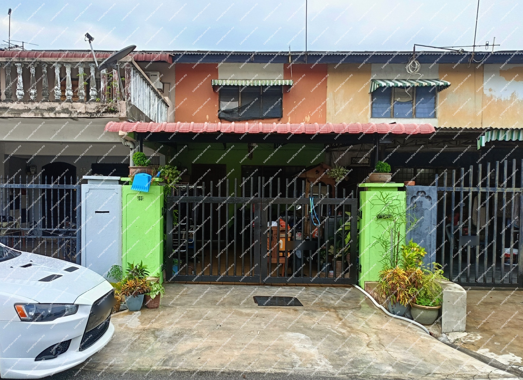 2 Storey Terrace House