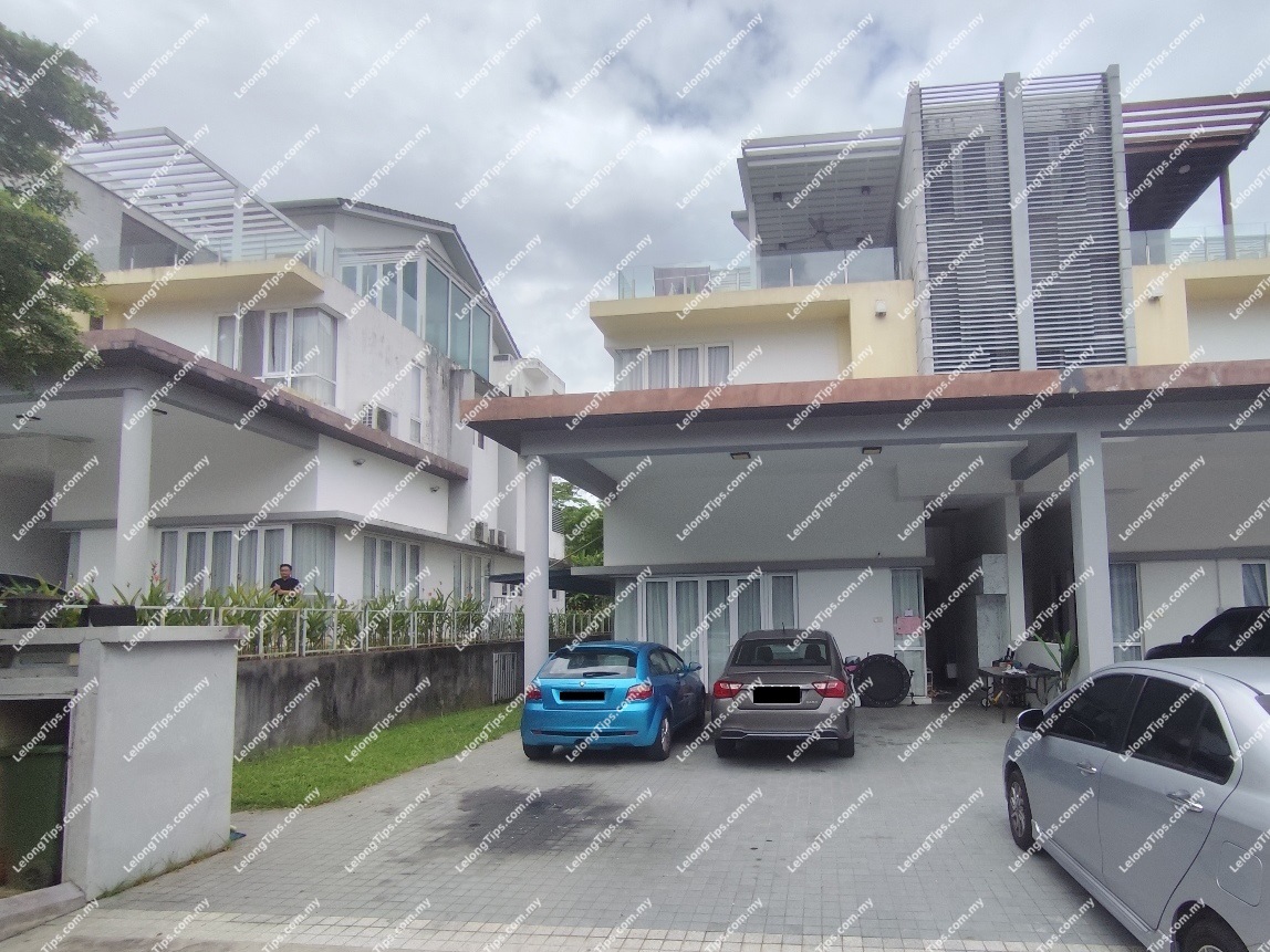 2.5 Storey Semi Detached House