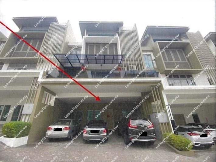 3 Storey Terrace House