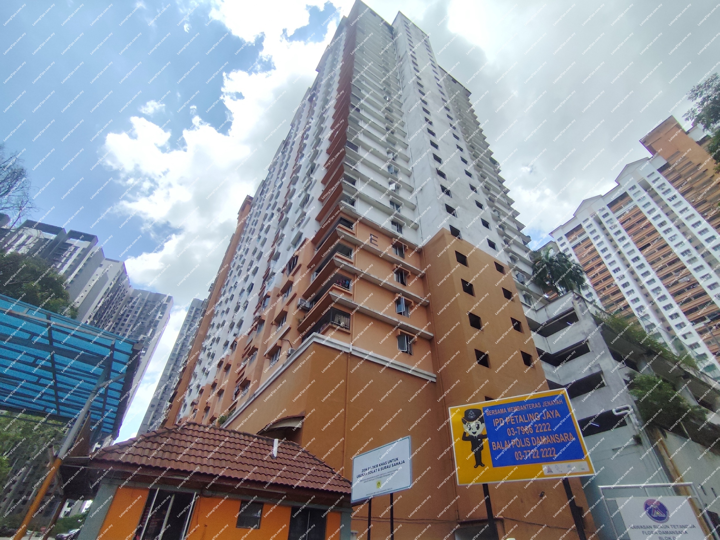 [6 min to Damansara Specialist Hospital 2] Apartment [10 min to Mutiara Damansara MRT Station]