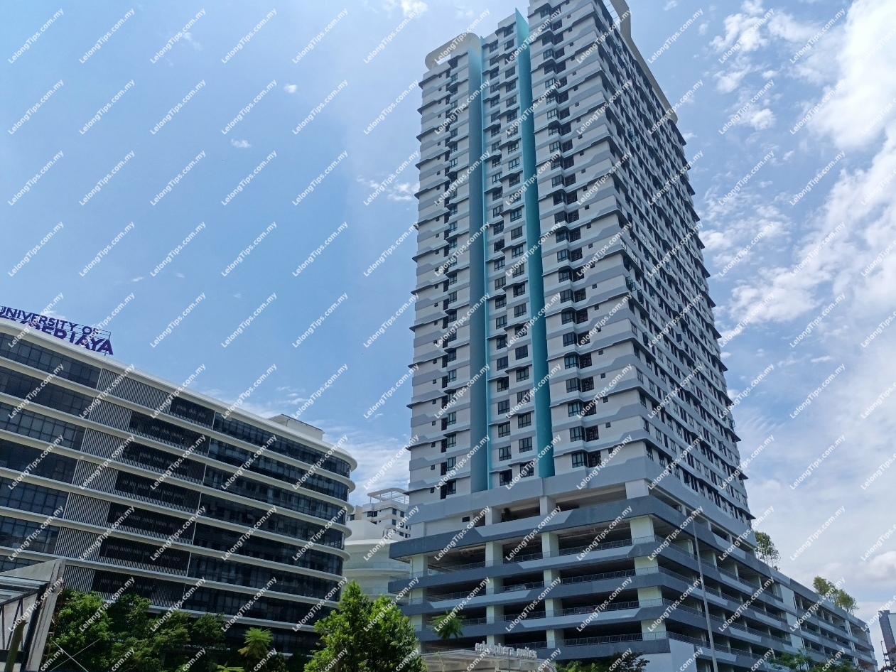 Studio Service Apartment