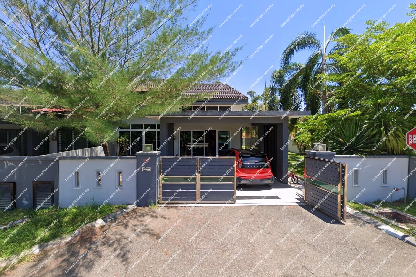 1 Storey Semi Detached House
