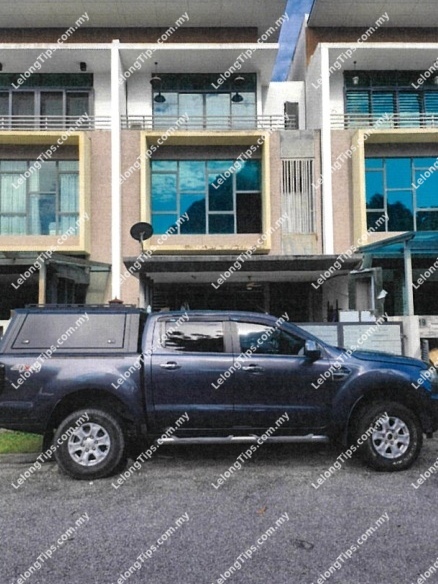 3 Storey Terrace House