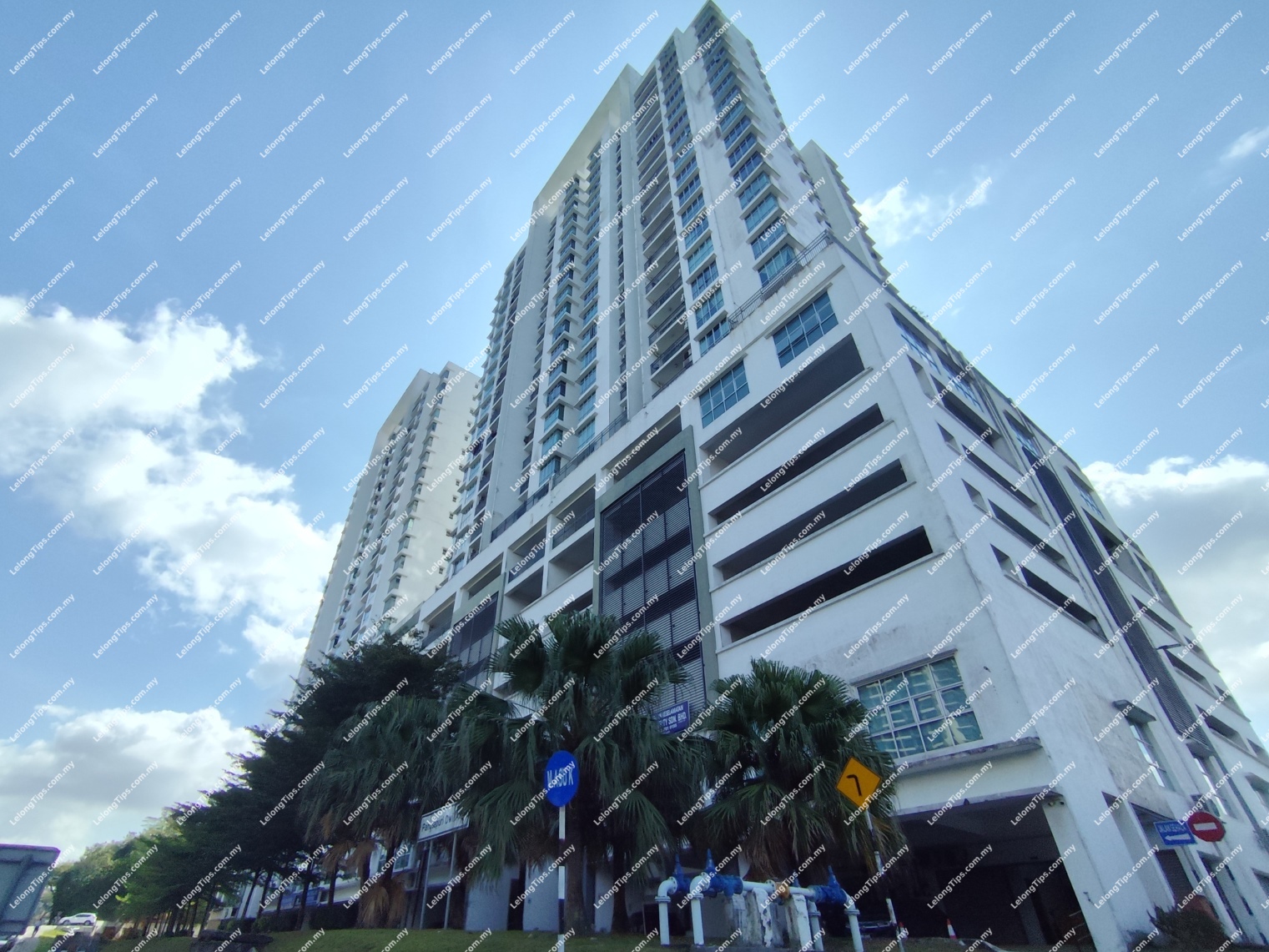 [4 min to Angsana Johor Bahru Mall] Service Apartment [6 min to Perling Mall]