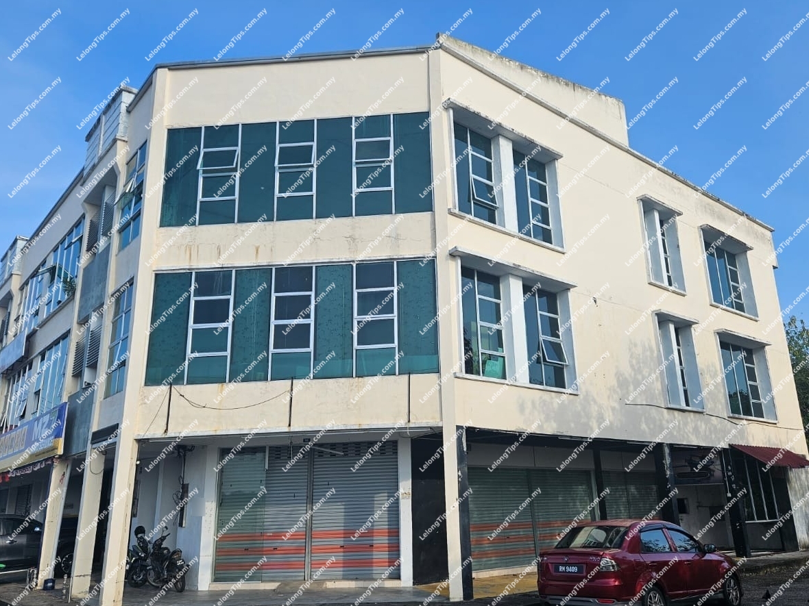 3 Storey Shop Office