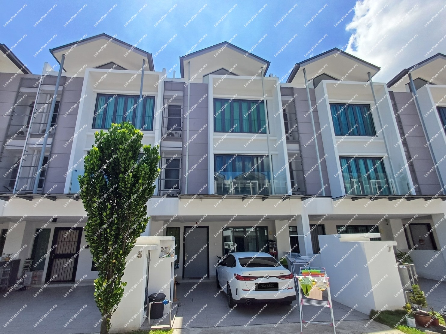 3 Storey Terrace House