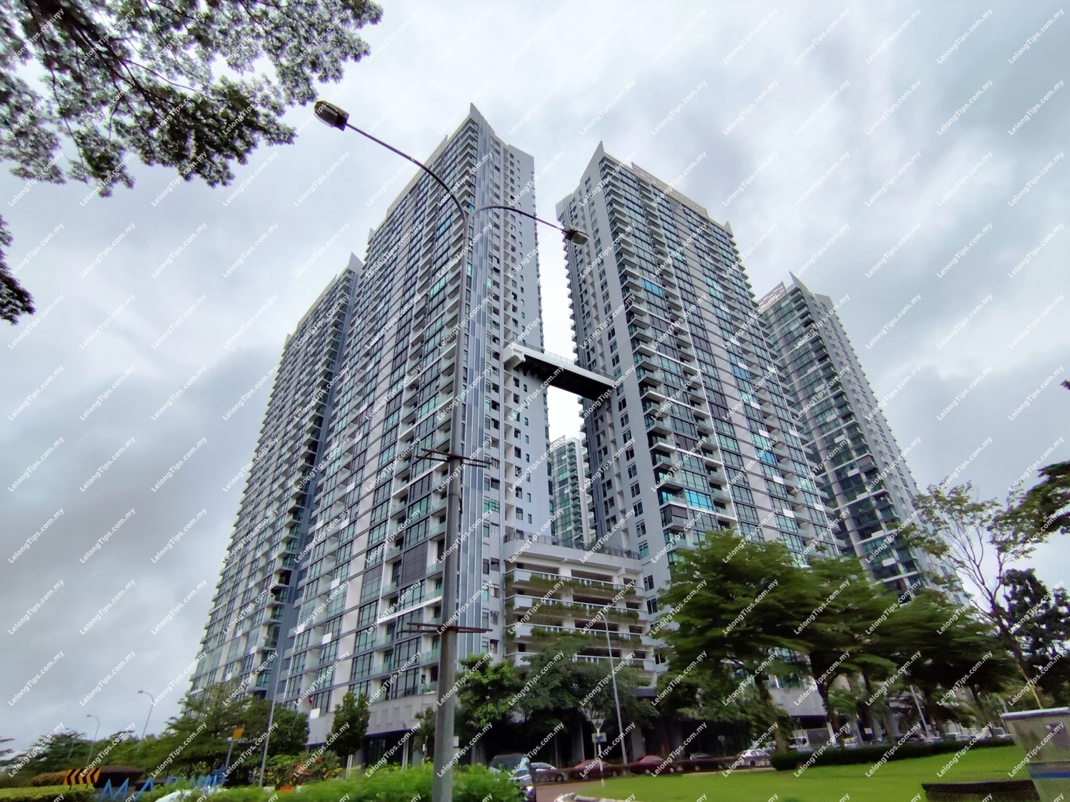 Service Apartment