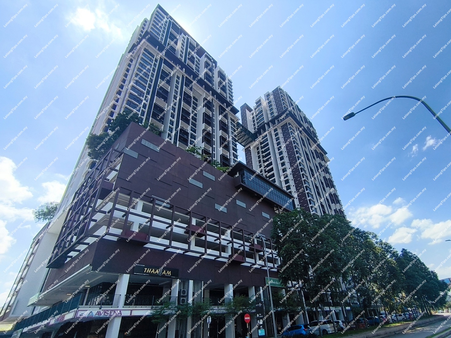 [Right in front of The Mines Shopping Mall] Service Apartment [Walking distance & surrounded by commercial area such as restaurants, grocery shops and more]