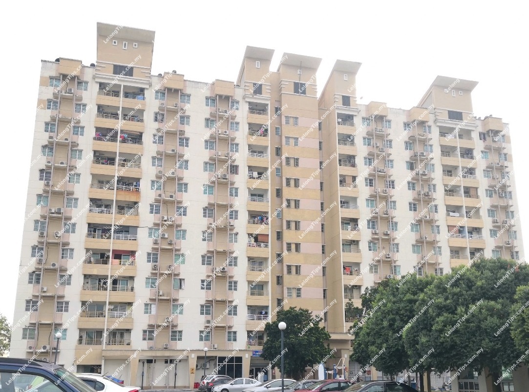 [4 min LRT Puchong Prima] Apartment [5 min to OTK Supermarket Puchong Prima]