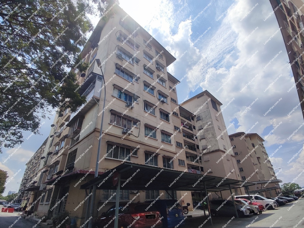 [6 min to OTK Supermarket Puchong Prima] Apartment [8 min to One City & Columbia Asia Hospital Puchong]