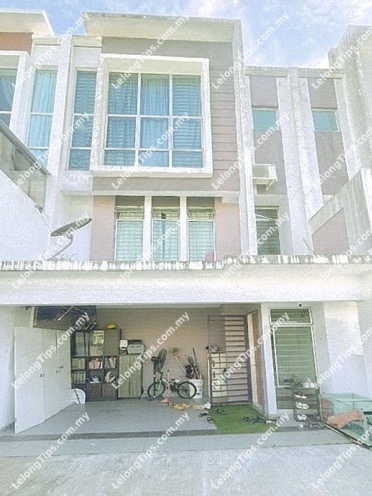 3 Storey Terrace House