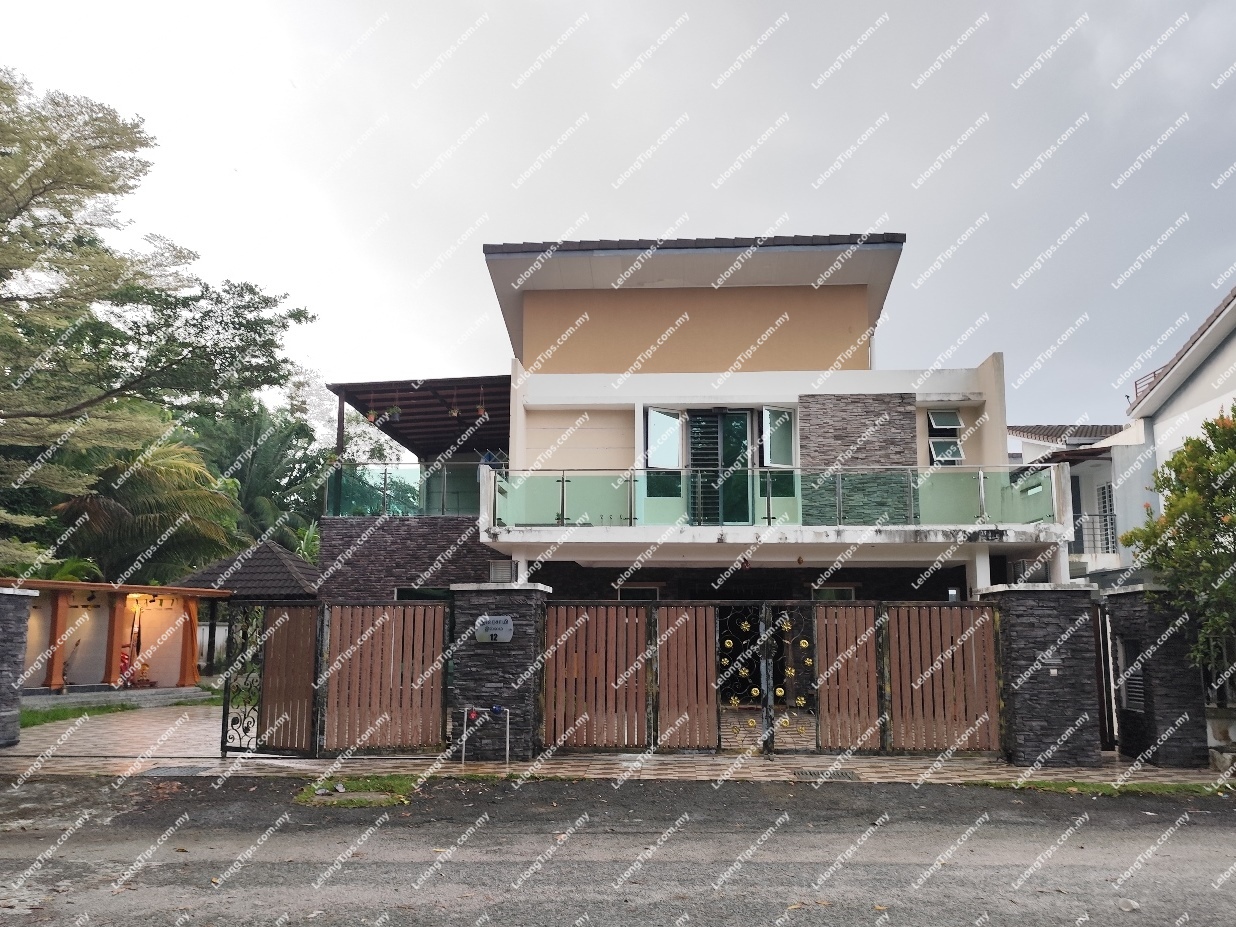 2 Storey Bungalow House